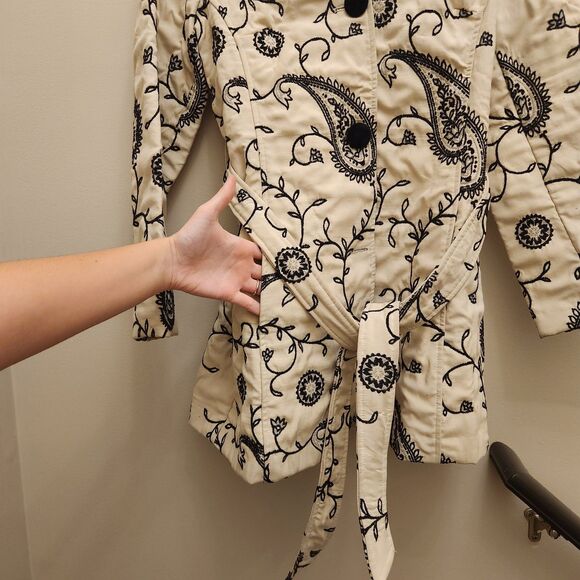 VTG 3 Sisters Women's M Embroidered Floral Paisley Tapestry Jacket Pea Coat - Picture 3 of 10